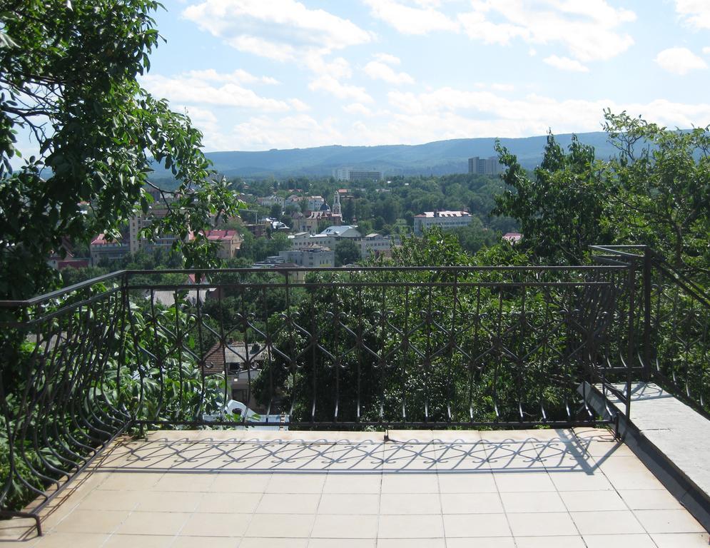 Apartments And Sauna Трускавец Екстериор снимка